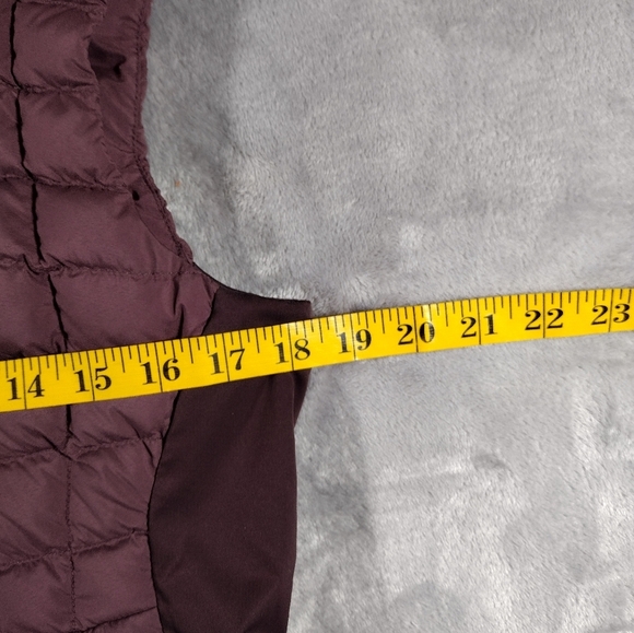 Arc’teryx Women’s M Narin Down Puffer Vest Quartz Hooded Quilted. - Picture 10 of 11